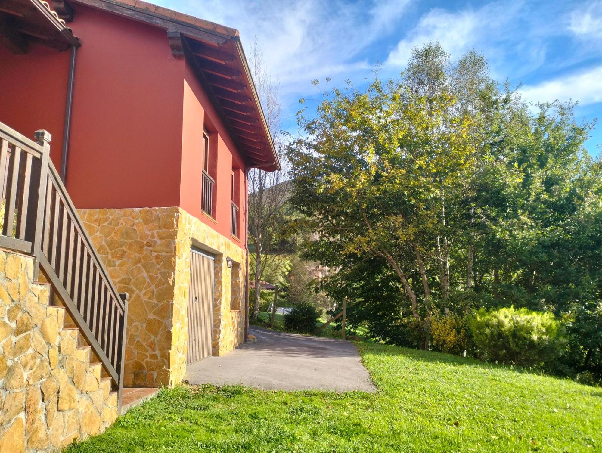 La Casa De Nuria ξενώνας Onís Εξωτερικό φωτογραφία