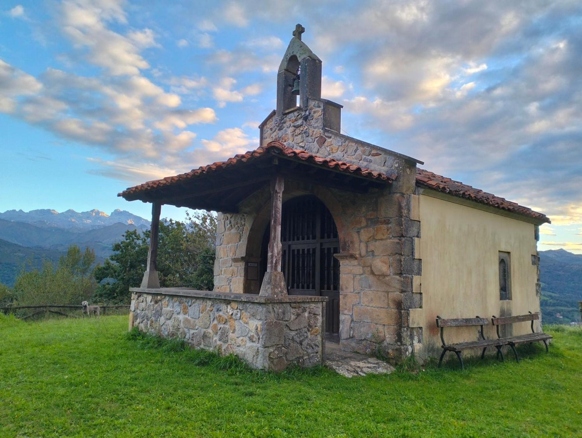 La Casa De Nuria ξενώνας Onís Εξωτερικό φωτογραφία